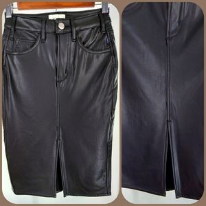 McGuire Leatherette Pencil Skirt 24